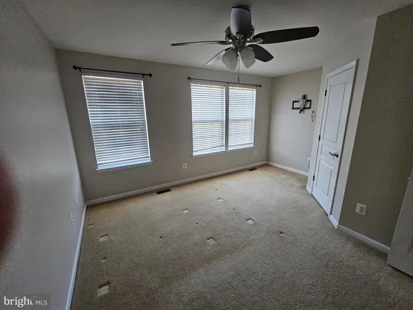 $2,450 | 43529 Marguerite Way, California, MD 20619