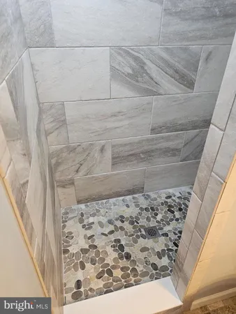 $2,450 | 43529 Marguerite Way, California, MD 20619