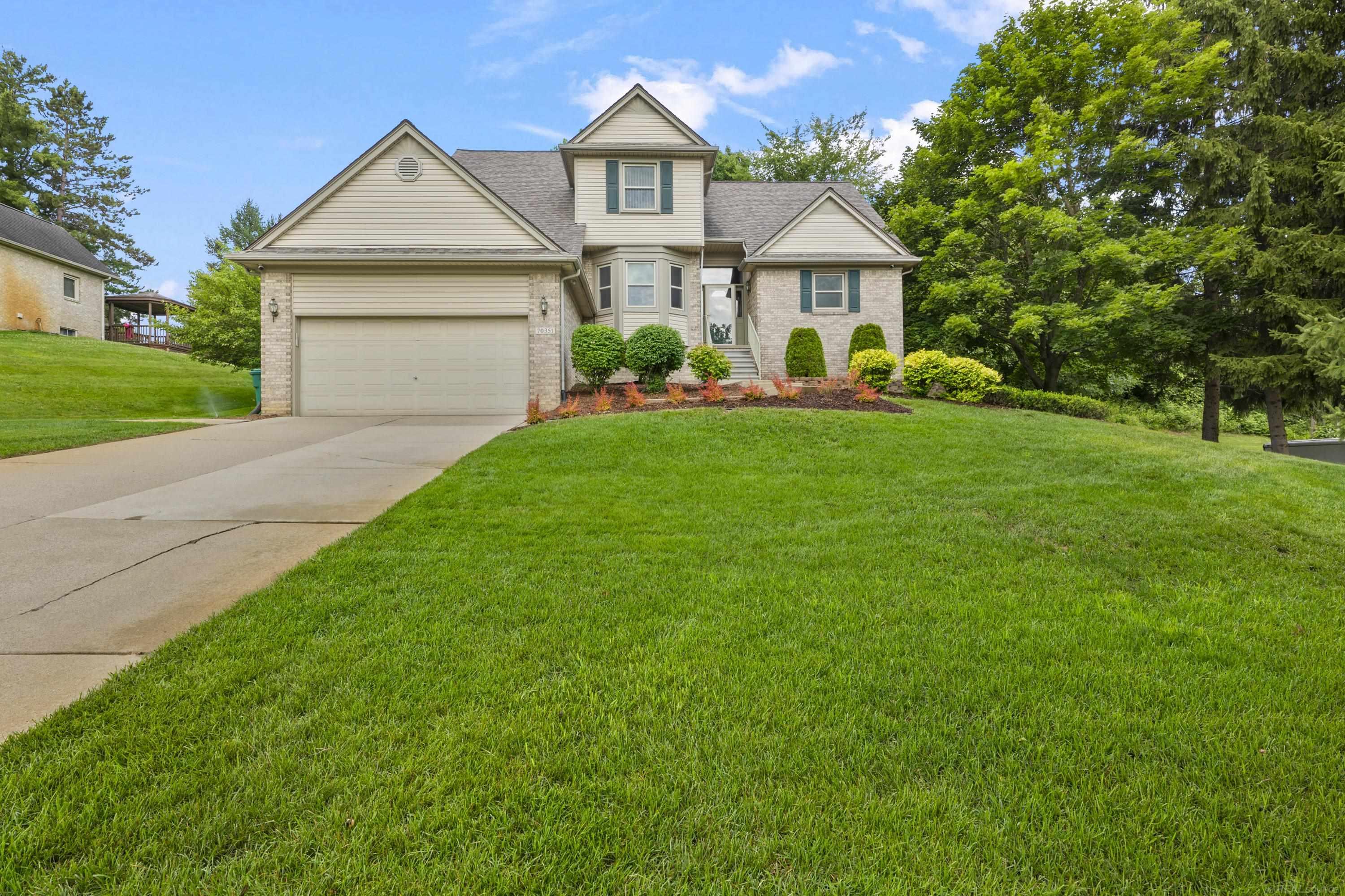 70351 Hillside Court Romeo, MI 48065 - Photo 3 of 46
