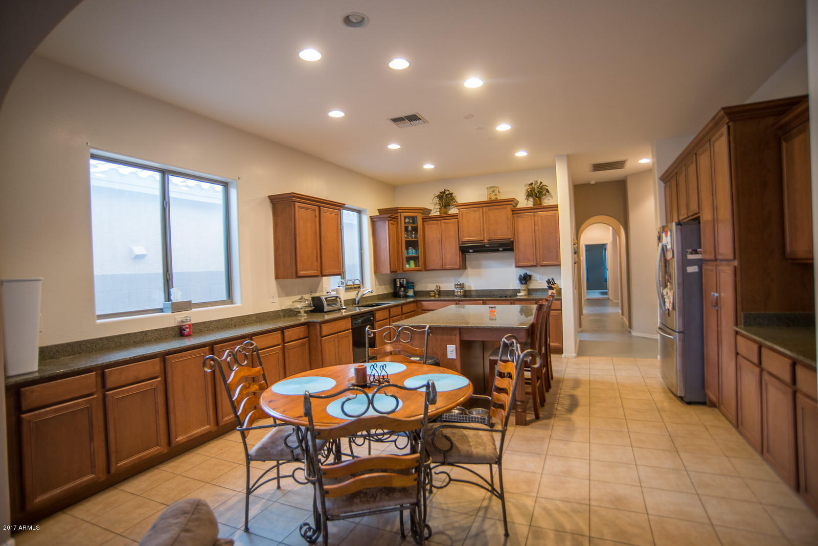 2435 West Corral Road Phoenix, AZ 85041 - Photo 7 of 49 i-ZWFKV3K-X3