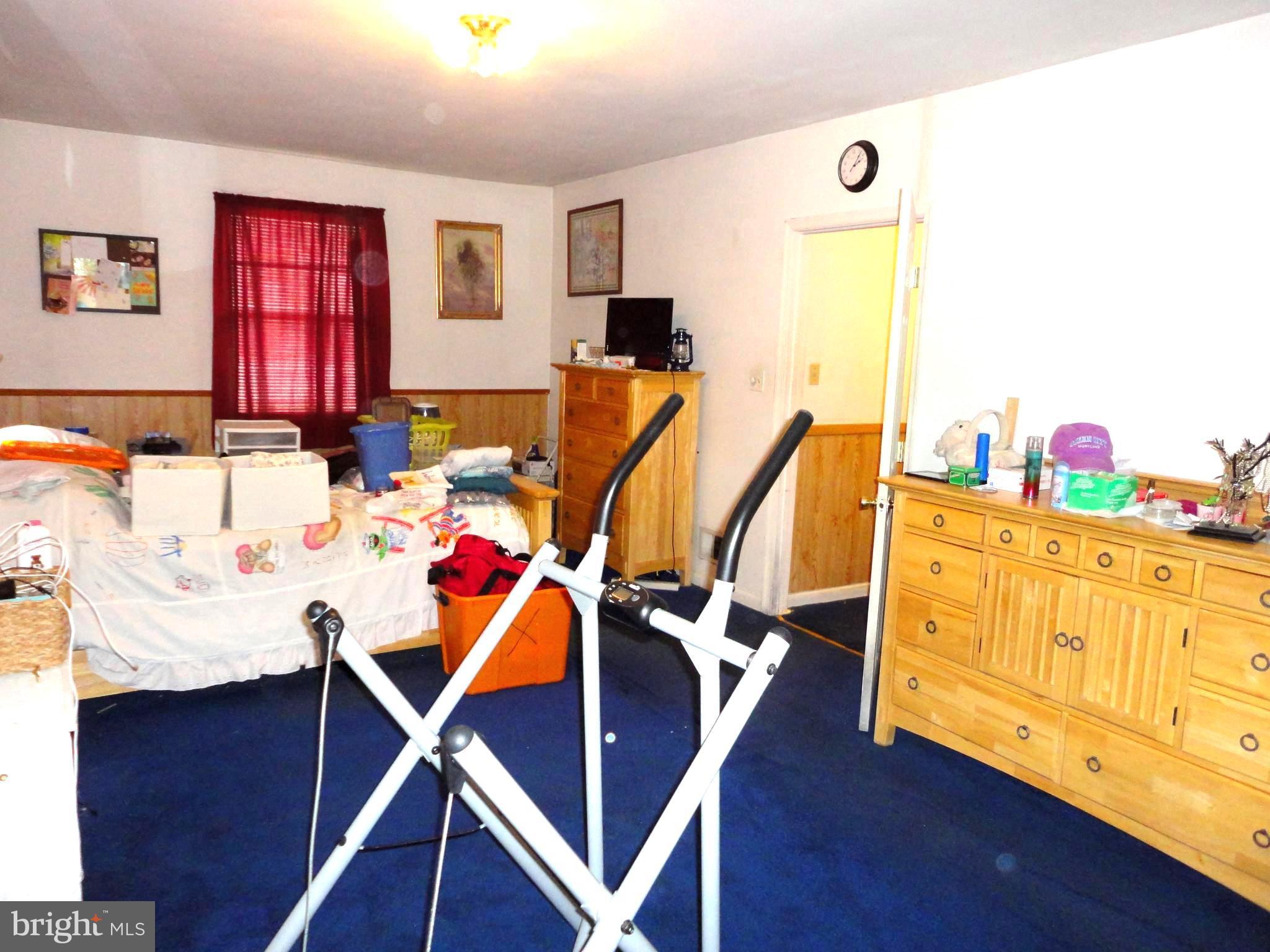 8201 Bullneck Road Baltimore, MD 21222 - Photo 20 of 33 Owner's bdrm is an extremely spacious 21' X 12'!!