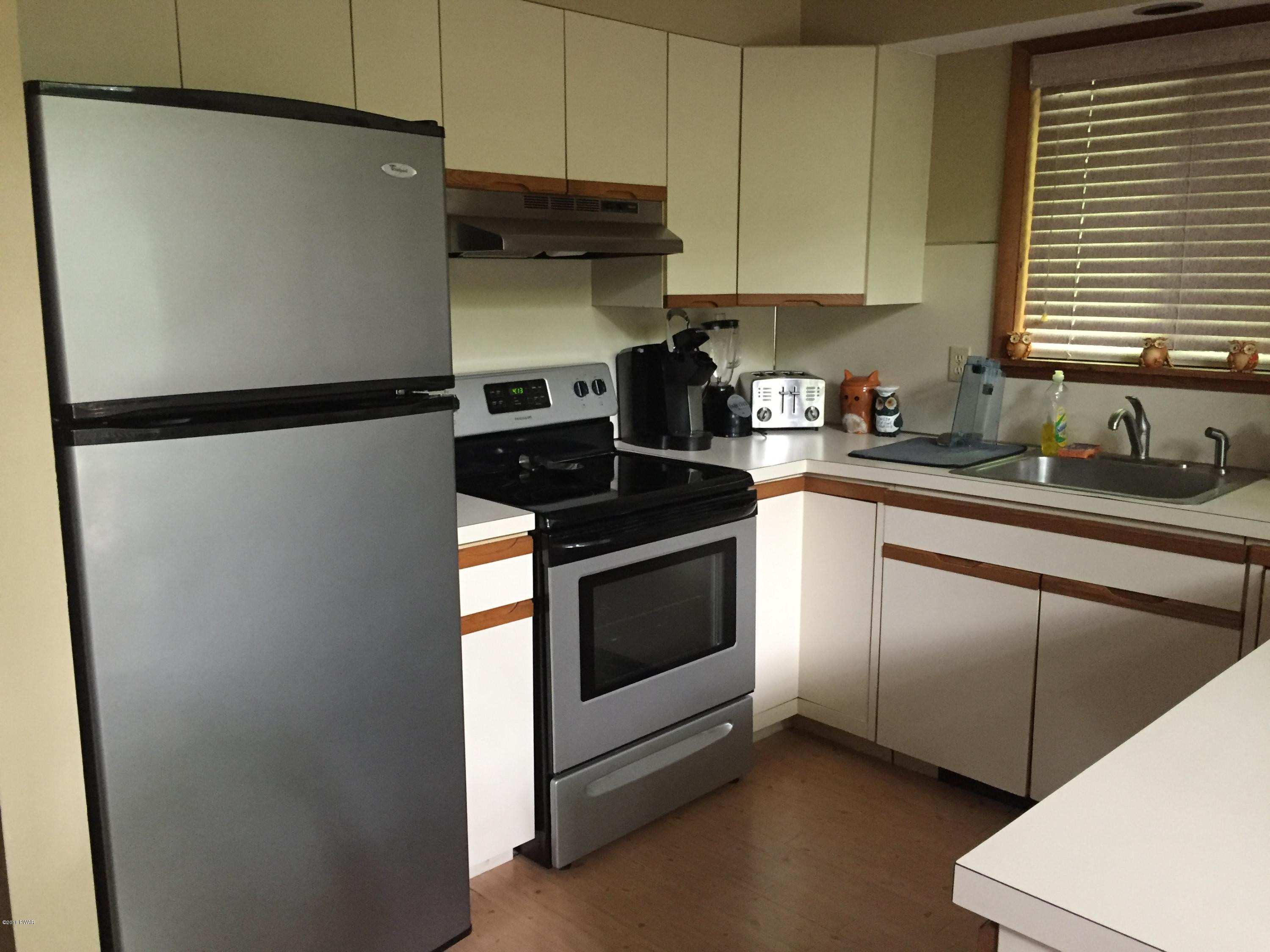 3444 Chestnut Hill Drive Lake Ariel, PA 18436 - Photo 5 of 16 Kitchen