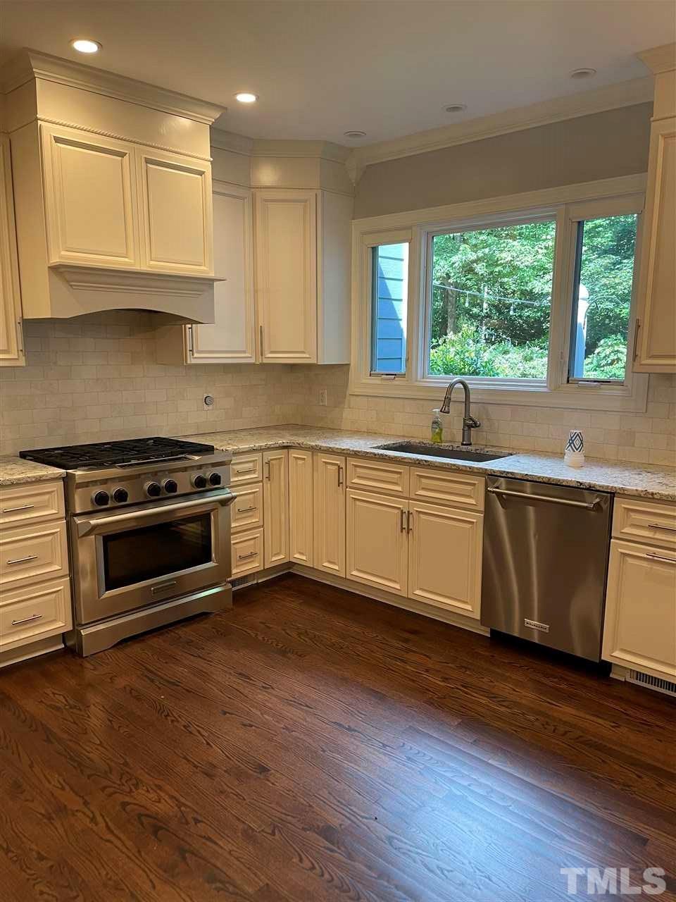 10508 Whitestone Road Raleigh, NC 27615 - Photo 7 of 29