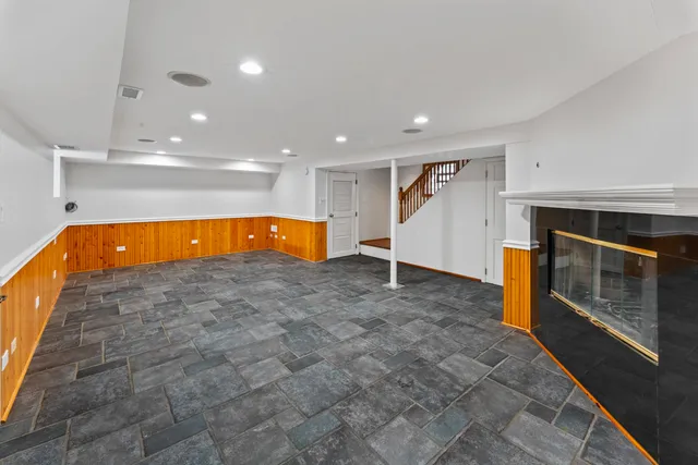 $1,175,000 | 2135 West Leland Avenue, Chicago, IL 60625