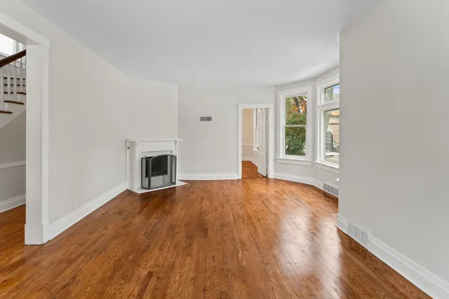 $1,175,000 | 2135 West Leland Avenue, Chicago, IL 60625