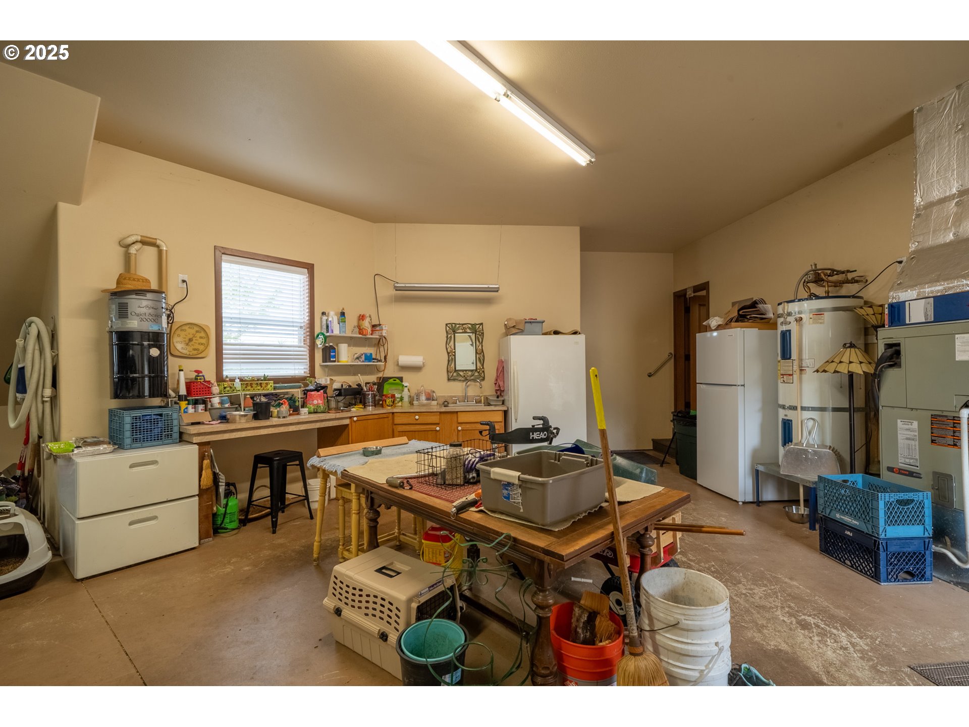 9500 Walz Hill Road Tillamook, OR 97141 - Photo 38 of 47 a living room with lots of furniture and kitchen