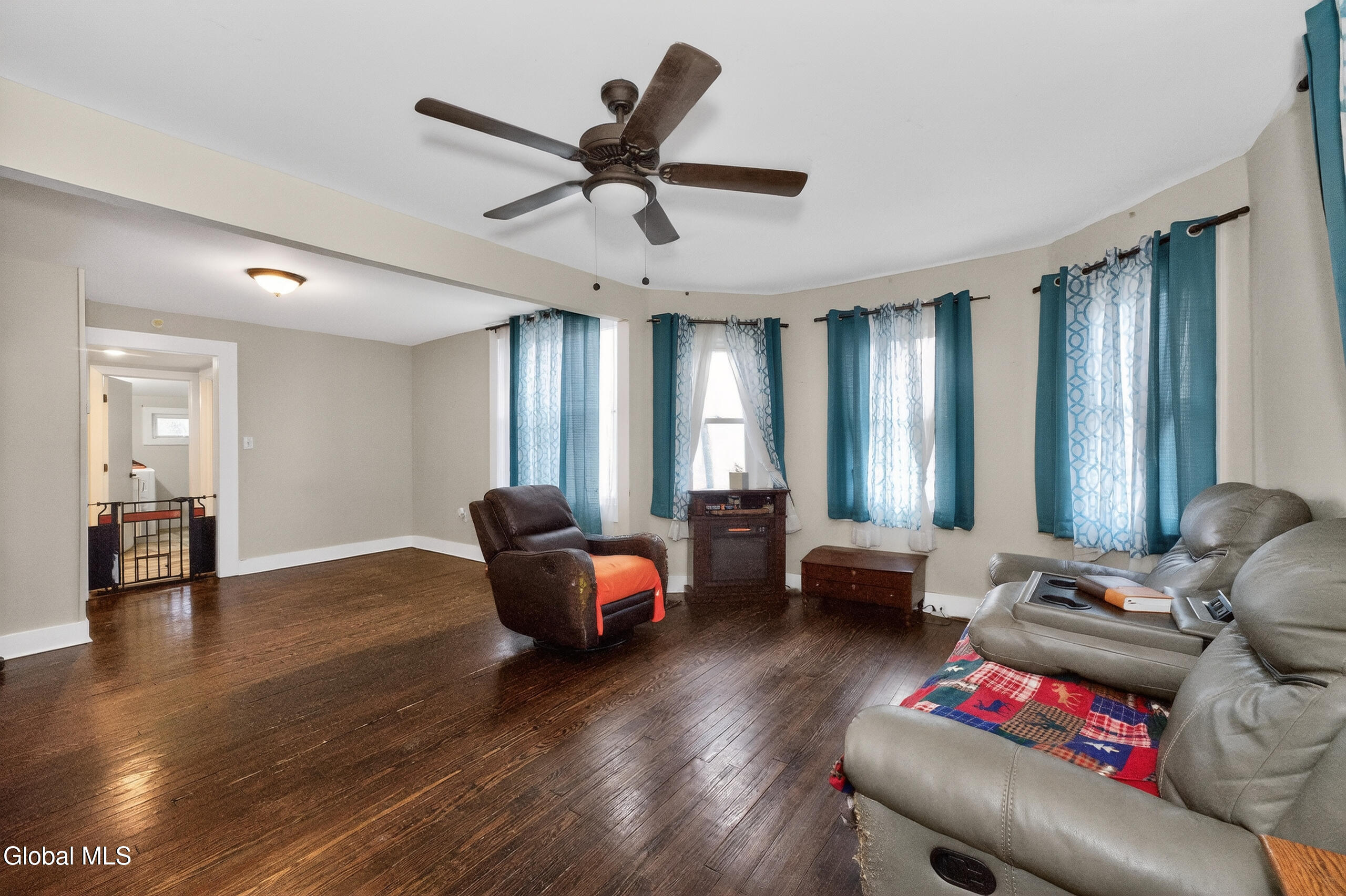 37 Main Street Ballston, NY 12019 - Photo 11 of 32 008 2 Livingroom 3