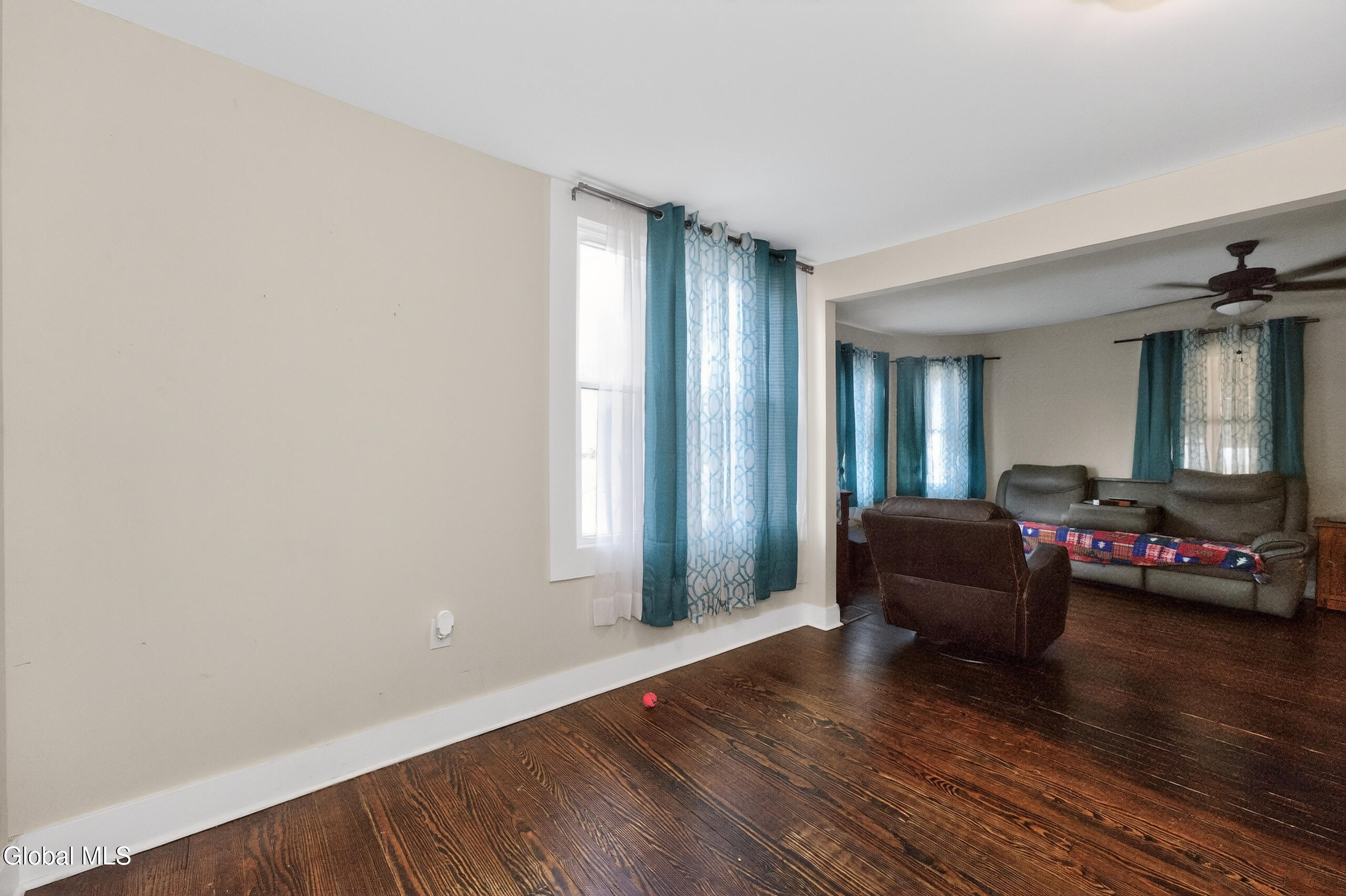 37 Main Street Ballston, NY 12019 - Photo 12 of 32 009 3 Diningroom 1