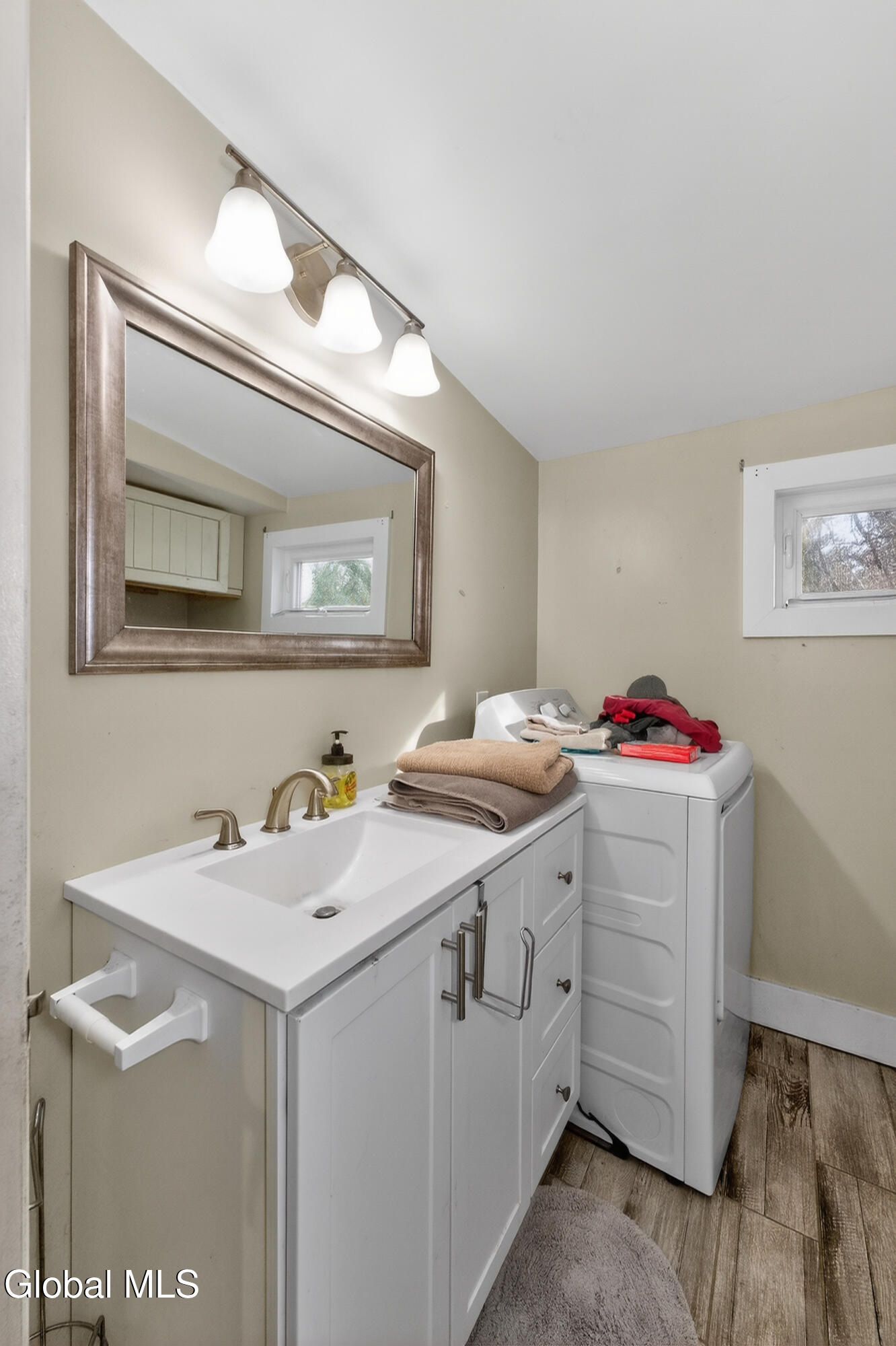 37 Main Street Ballston, NY 12019 - Photo 27 of 32 024 6 Bathroom 1
