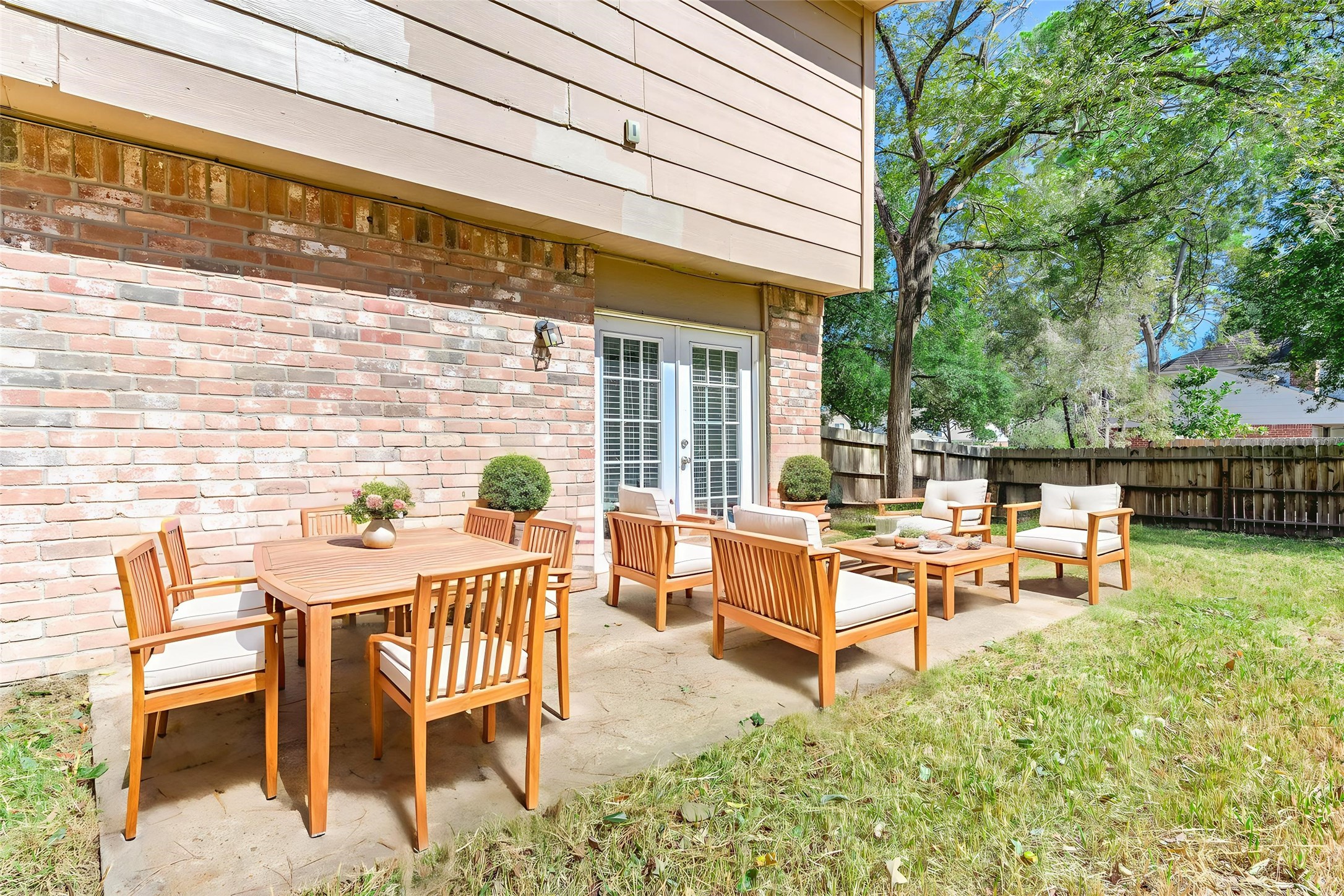 8610 Timber View Drive Humble, TX 77346 - Photo 3 of 24 **Virtually Staged