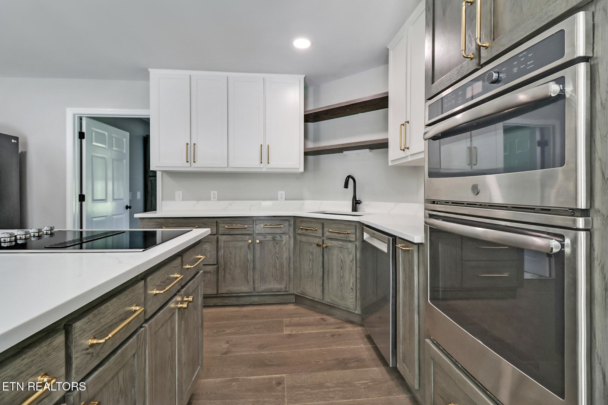 8621 Cherokee Trail Crossville, TN 38572 - Photo 15 of 47 if1a7891-if1a7895