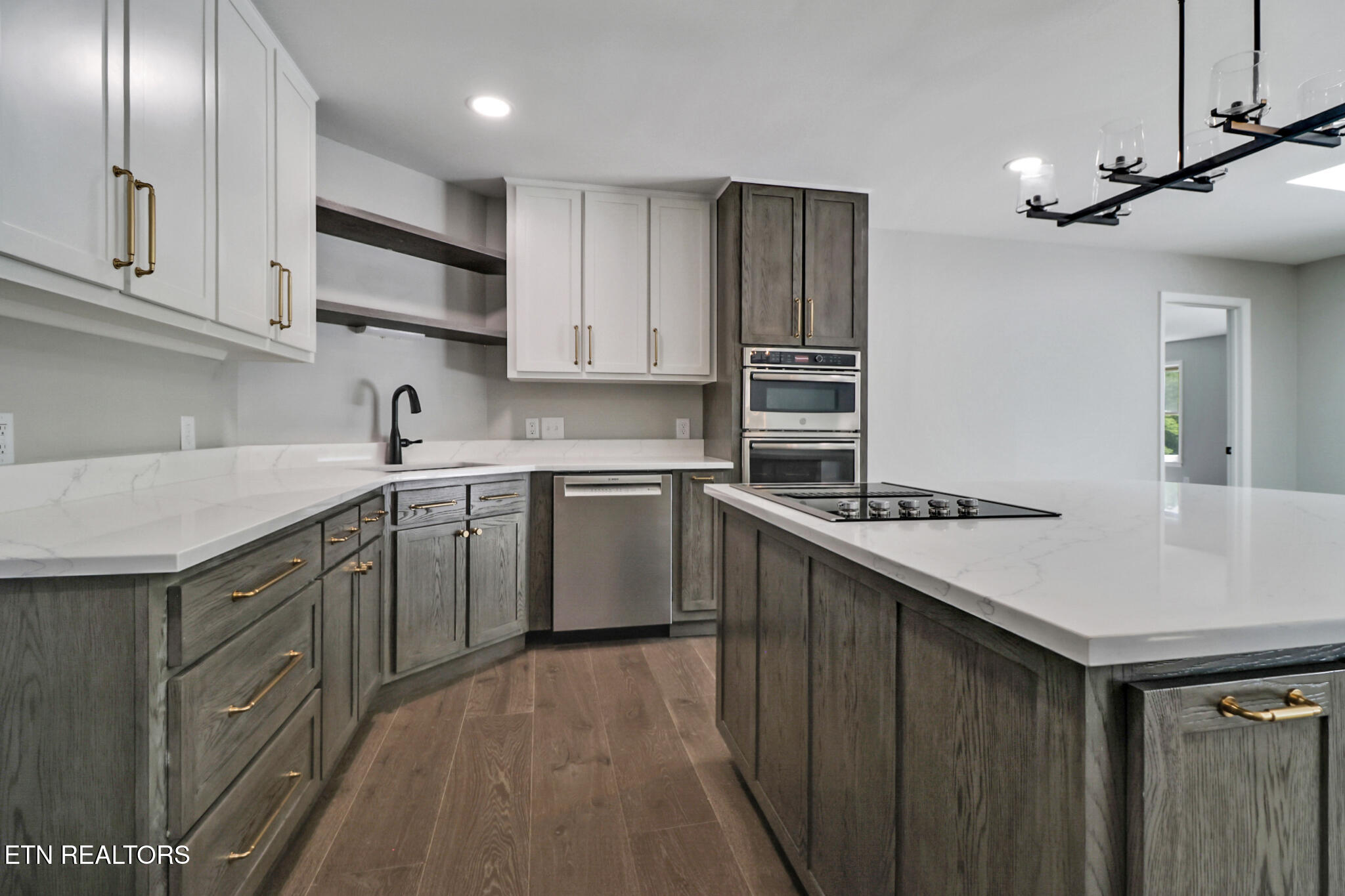 8621 Cherokee Trail Crossville, TN 38572 - Photo 17 of 47 if1a7901-if1a7905