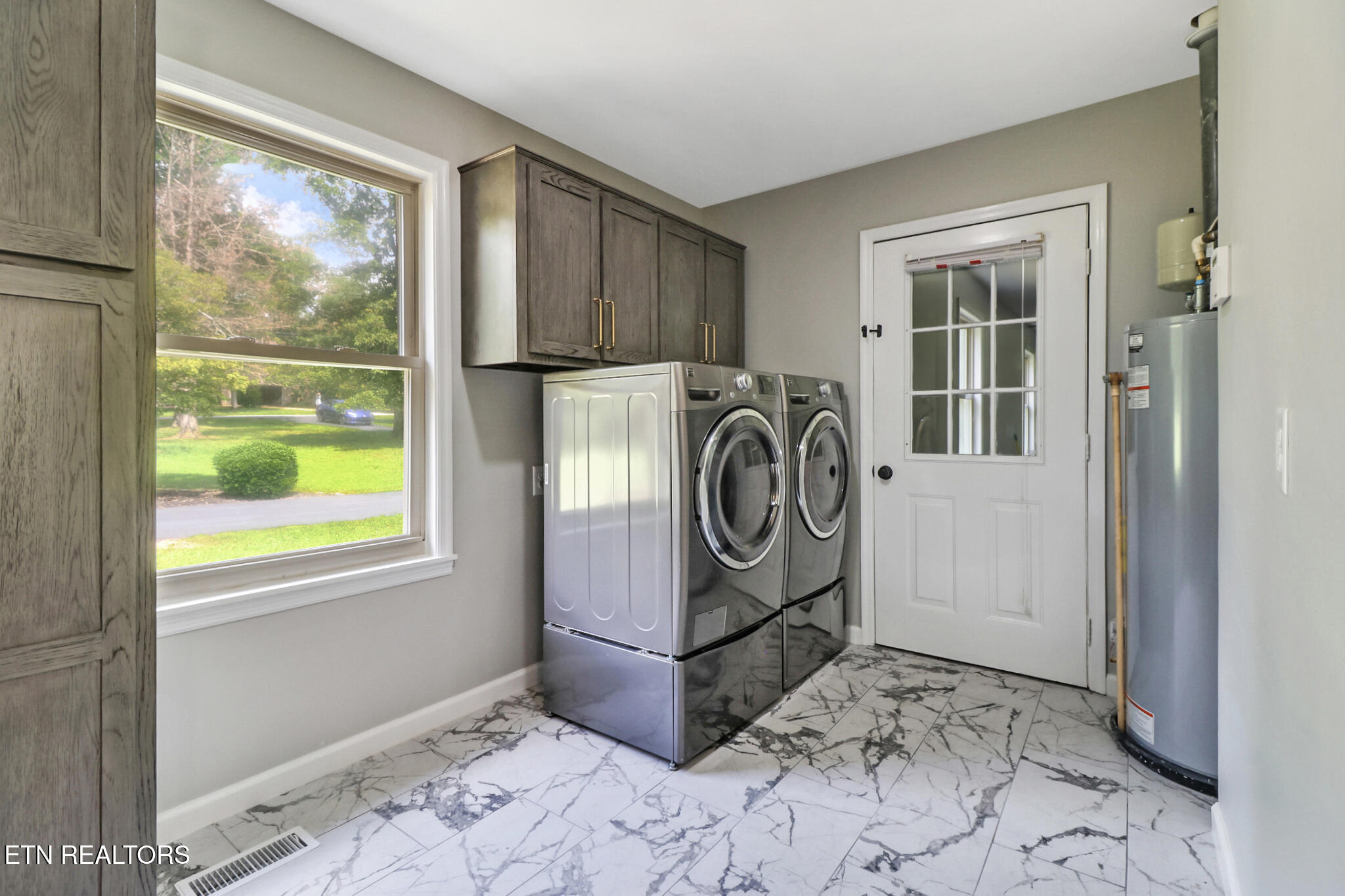 8621 Cherokee Trail Crossville, TN 38572 - Photo 18 of 47 if1a7906-if1a7910