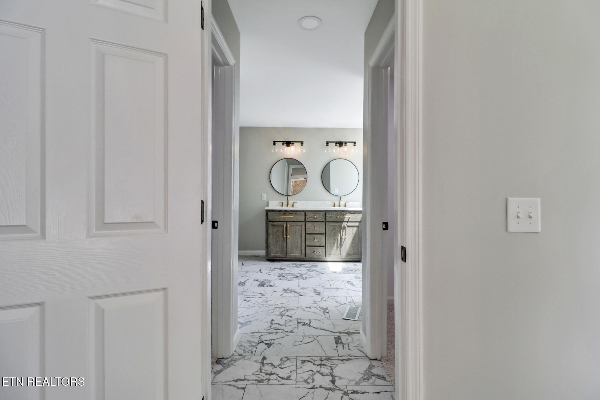 8621 Cherokee Trail Crossville, TN 38572 - Photo 22 of 47 if1a7971-if1a7975