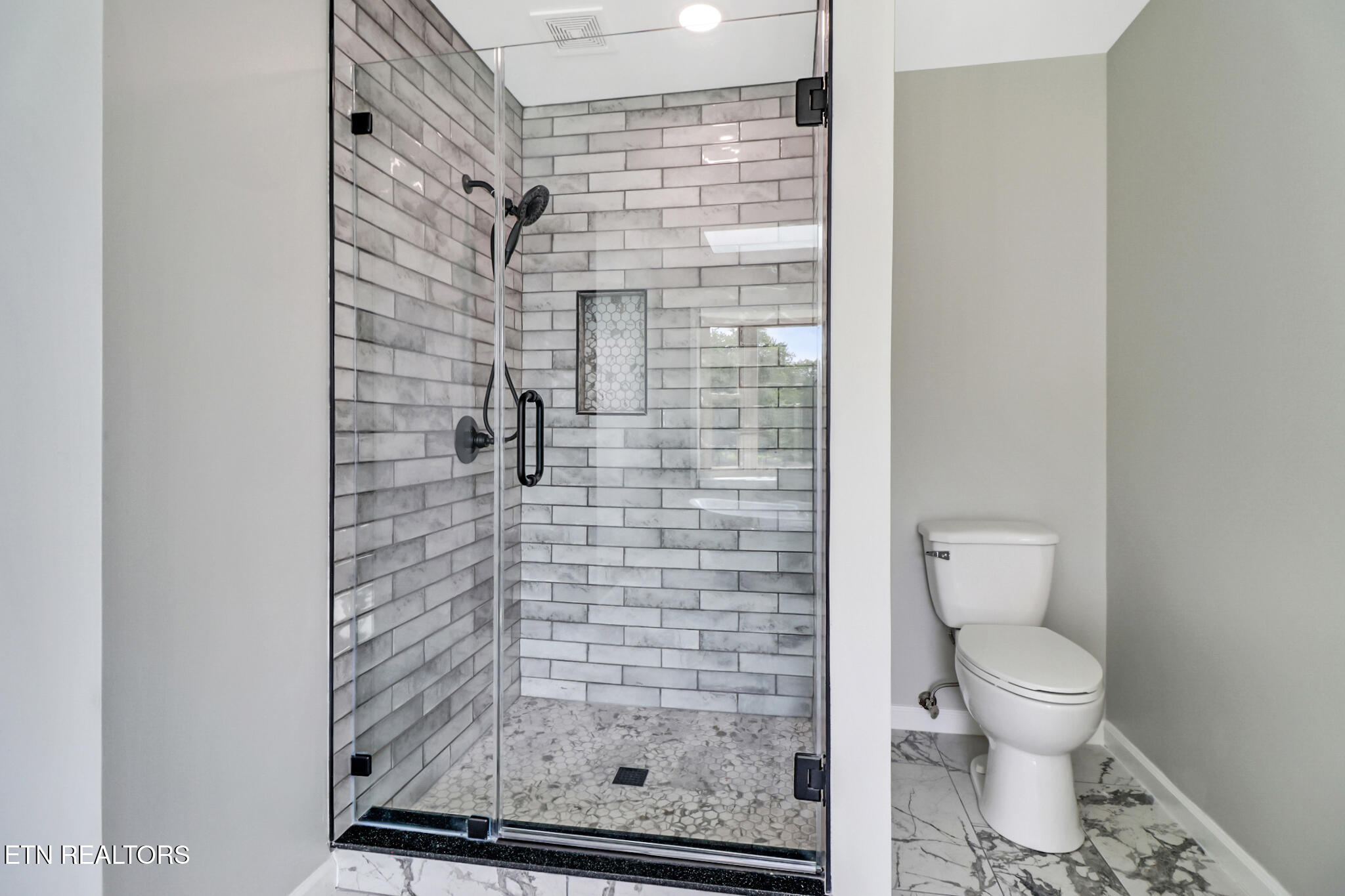 8621 Cherokee Trail Crossville, TN 38572 - Photo 24 of 47 if1a7981-if1a7985