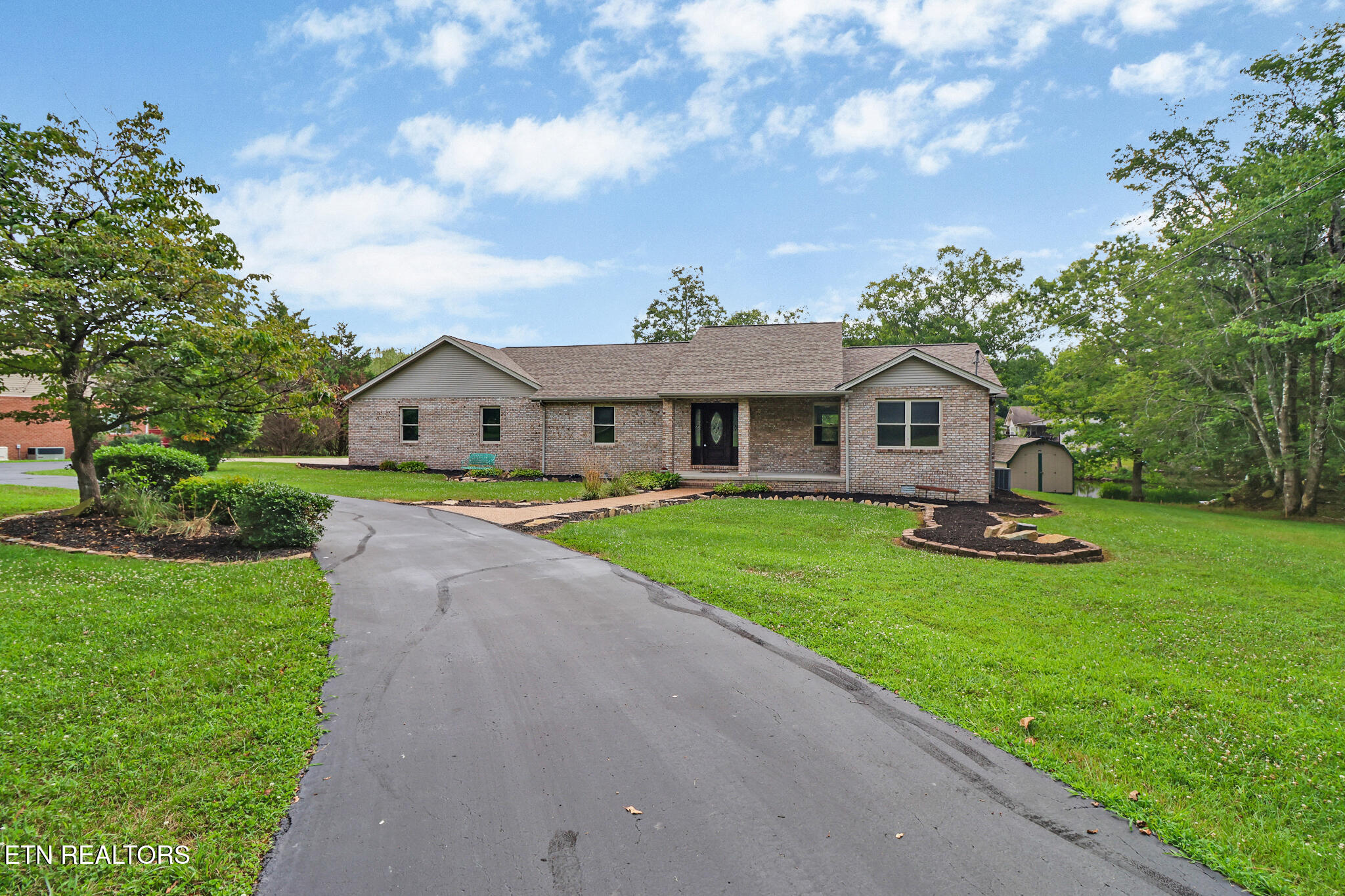 8621 Cherokee Trail Crossville, TN 38572 - Photo 4 of 47 if1a7771-if1a7775