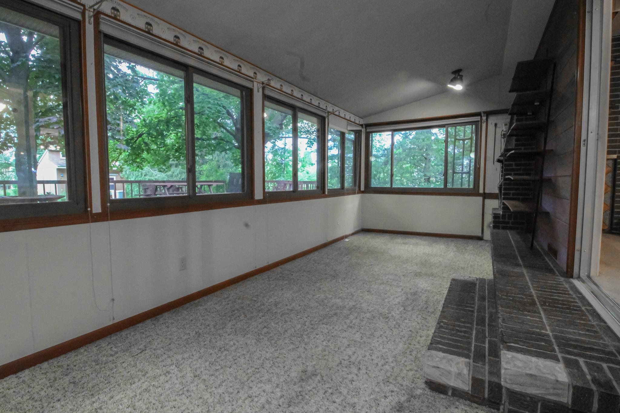 1438 South Morrish Road Flint, MI 48532 - Photo 29 of 37 50118076-29.JPG