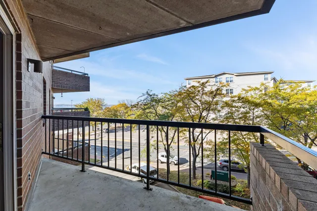 $145,000 | 110 1st Avenue Northeast, Unit 402, Buffalo, MN 55313