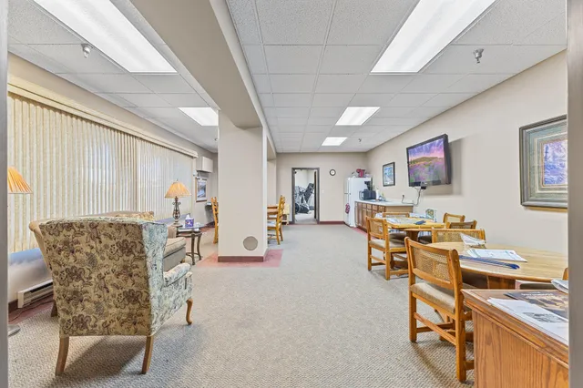 $145,000 | 110 1st Avenue Northeast, Unit 402, Buffalo, MN 55313