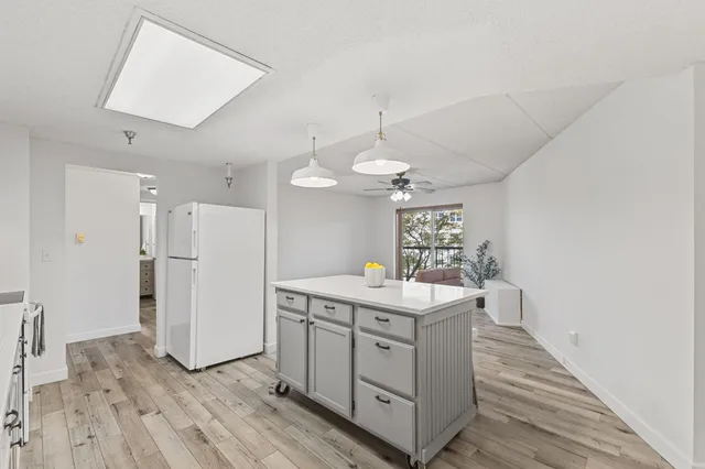 $145,000 | 110 1st Avenue Northeast, Unit 402, Buffalo, MN 55313