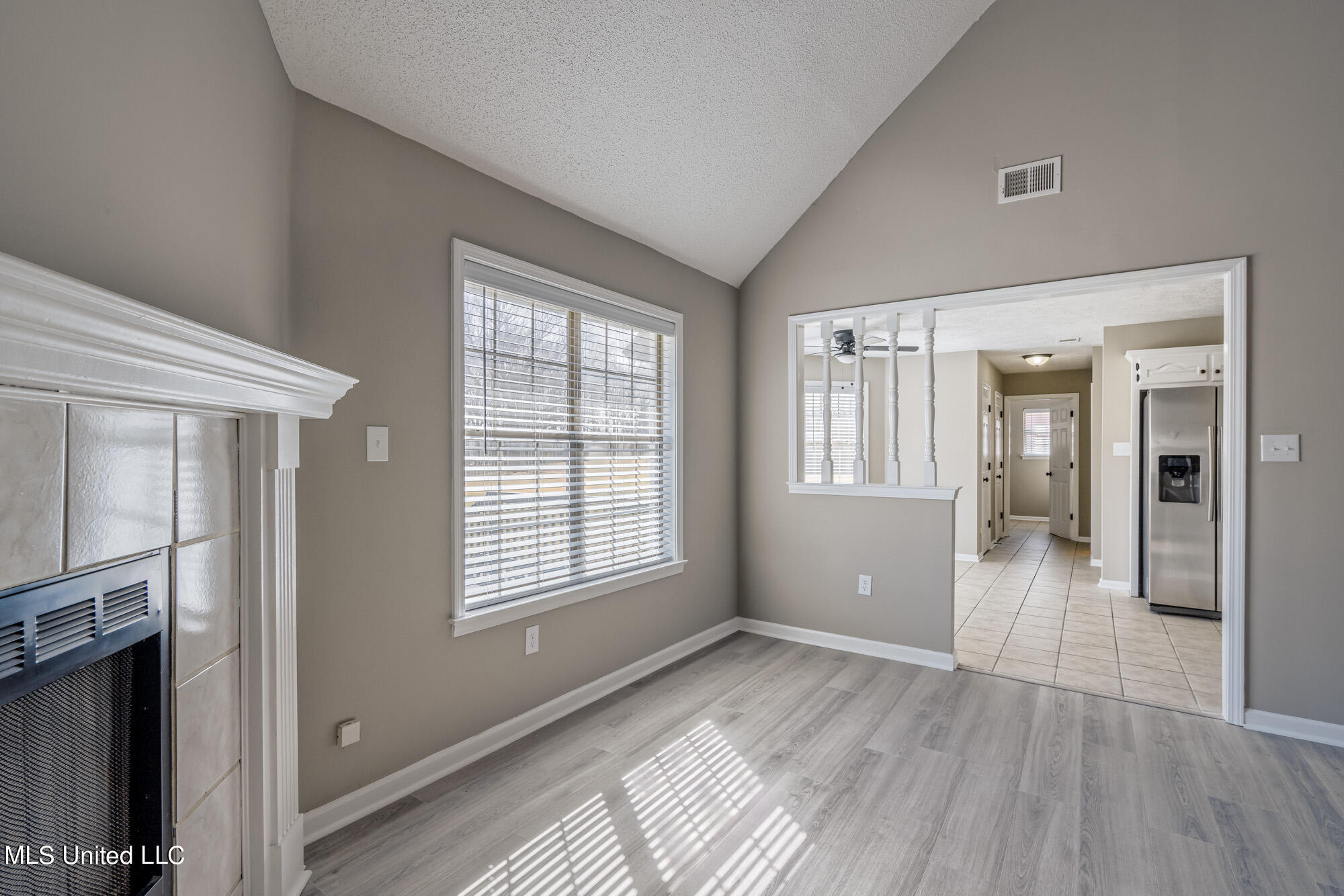 3385 East Plum Point Road Olive Branch, MS 38654 - Photo 10 of 22 Great Room 3