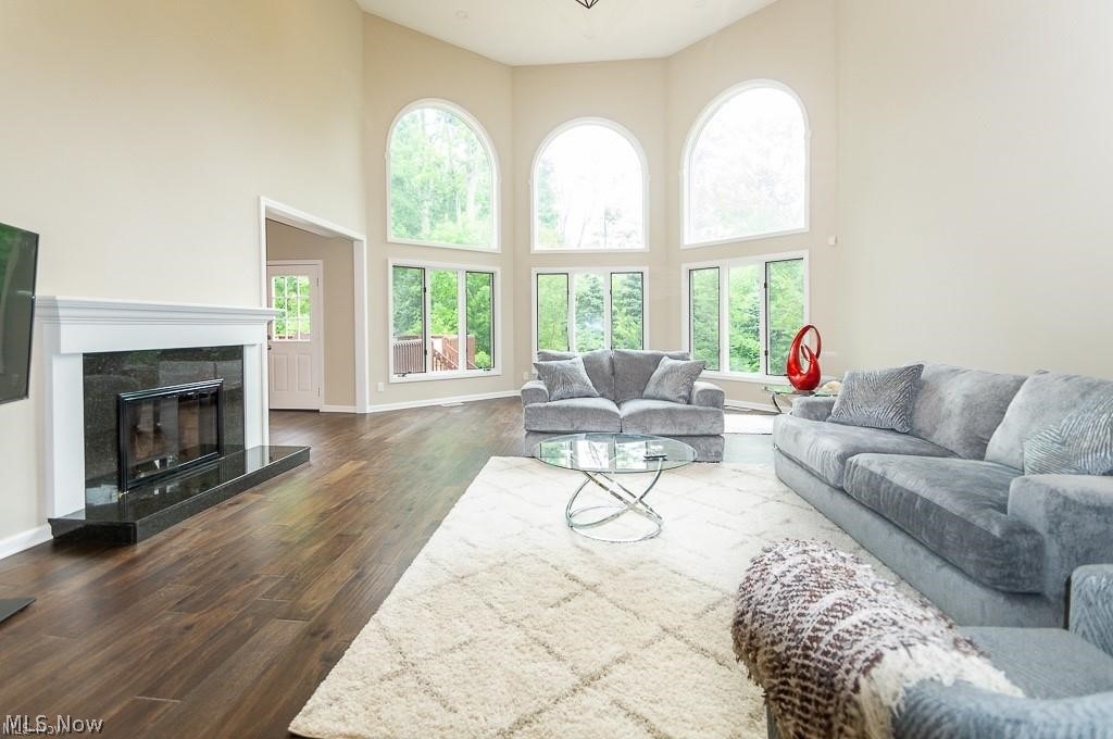 5477 Liberty Road Chagrin Falls, OH 44022 - Photo 4 of 30