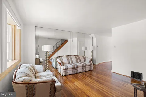 $250,000 | 2426 Rosella Street, Philadelphia, PA 19153