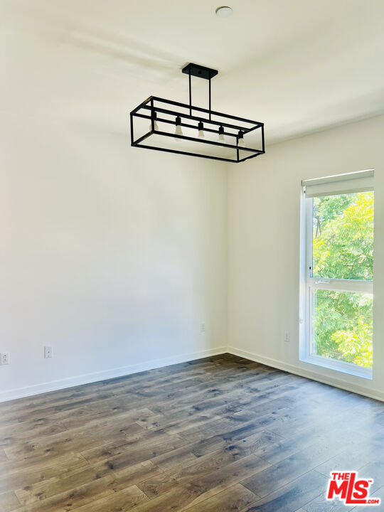 2930 Rowena Avenue, Unit 2 Los Angeles, CA 90039 - Photo 5 of 16