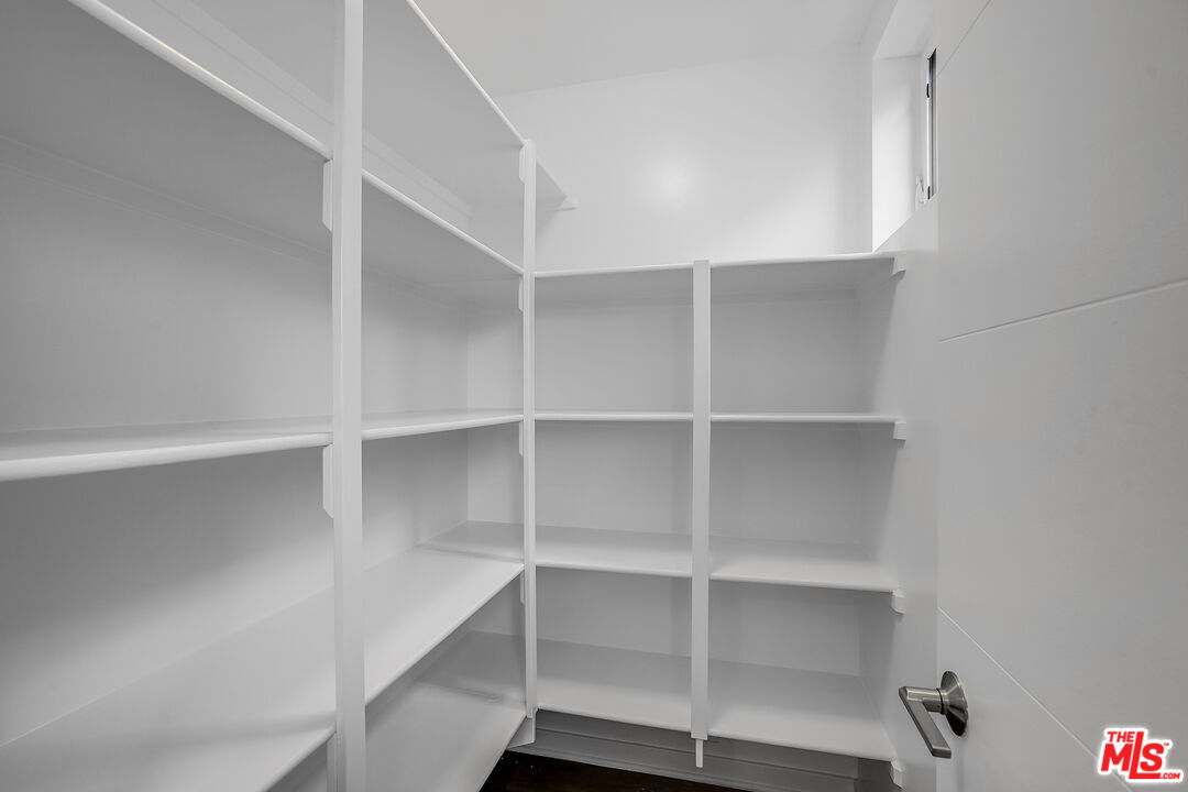 2930 Rowena Avenue, Unit 2 Los Angeles, CA 90039 - Photo 10 of 16