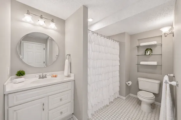 $529,900 | 13949 Shoreside Circle, Savage, MN 55378