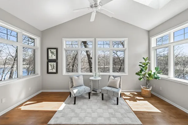 $529,900 | 13949 Shoreside Circle, Savage, MN 55378