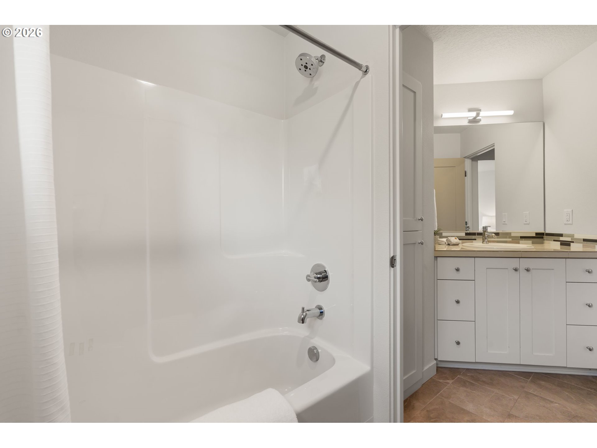 5540 Southwest Brugger Street Portland, OR 97219 - Photo 37 of 45