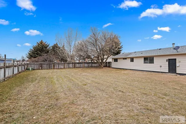 $299,900 | 4100 Greenwillow Lane, Idaho Falls, ID 83401