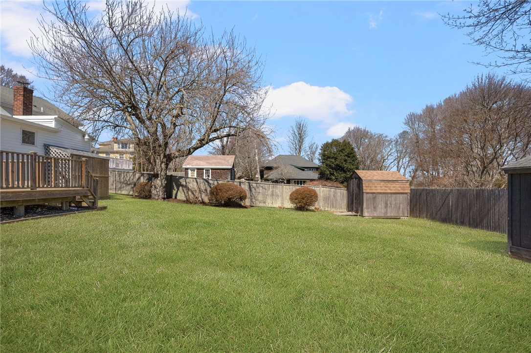 292 Boulevard Middletown, RI 02842 - Photo 32 of 42