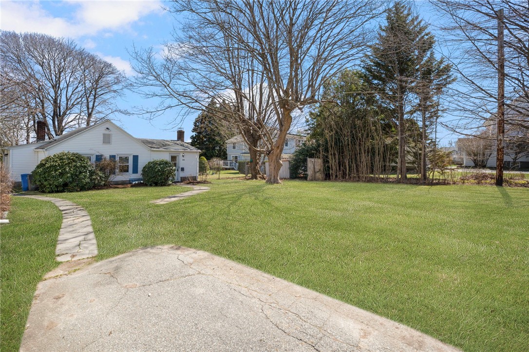 292 Boulevard Middletown, RI 02842 - Photo 38 of 42