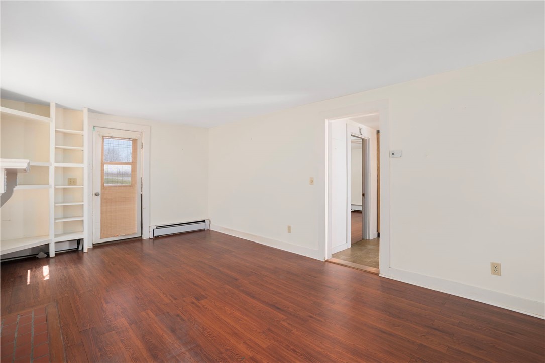 292 Boulevard Middletown, RI 02842 - Photo 8 of 42