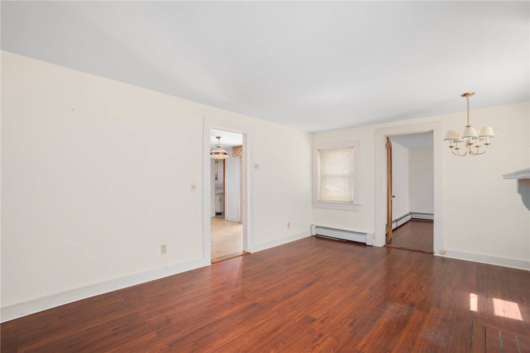 292 Boulevard Middletown, RI 02842 - Photo 9 of 42