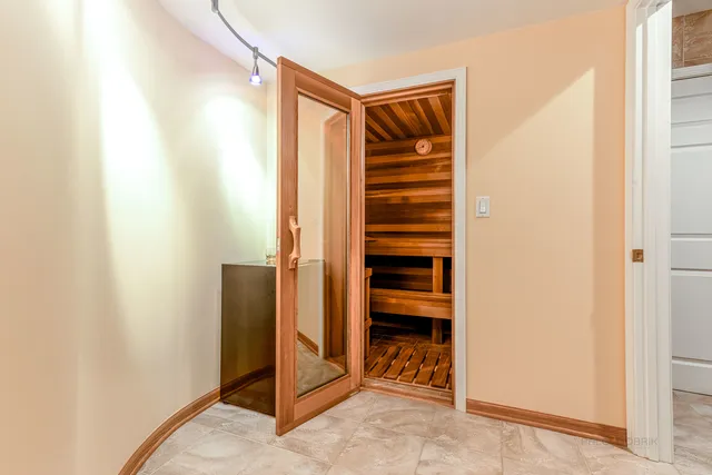 $624,900 | 1739 Melise Drive, Glenview, IL 60025