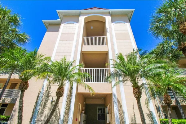 $5,700 | 2720 Cypress Trace Circle, Unit 2914, Naples, FL 34119