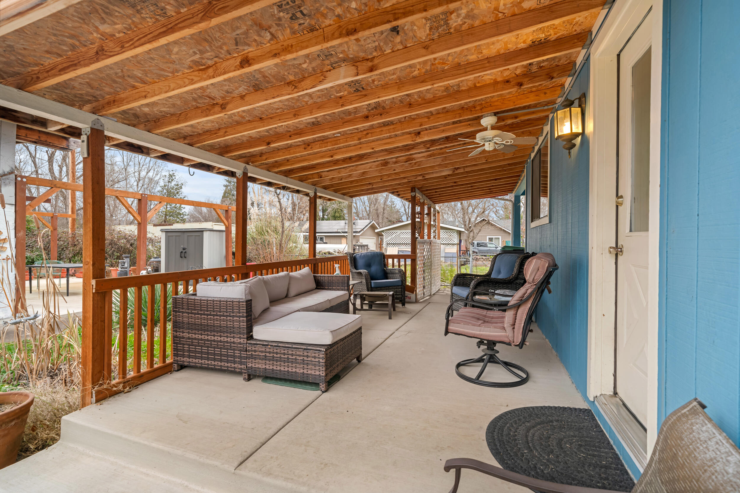 1654 Thomas Road Medford, OR 97501 - Photo 32 of 46 covered patio