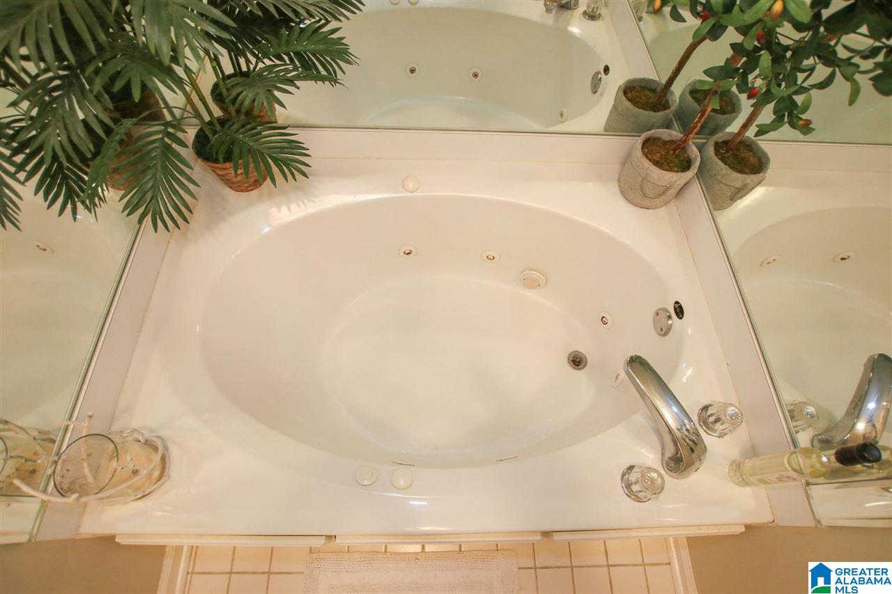 108 Emerald Point, Unit 108 Riverside, AL 35135 - Photo 24 of 40