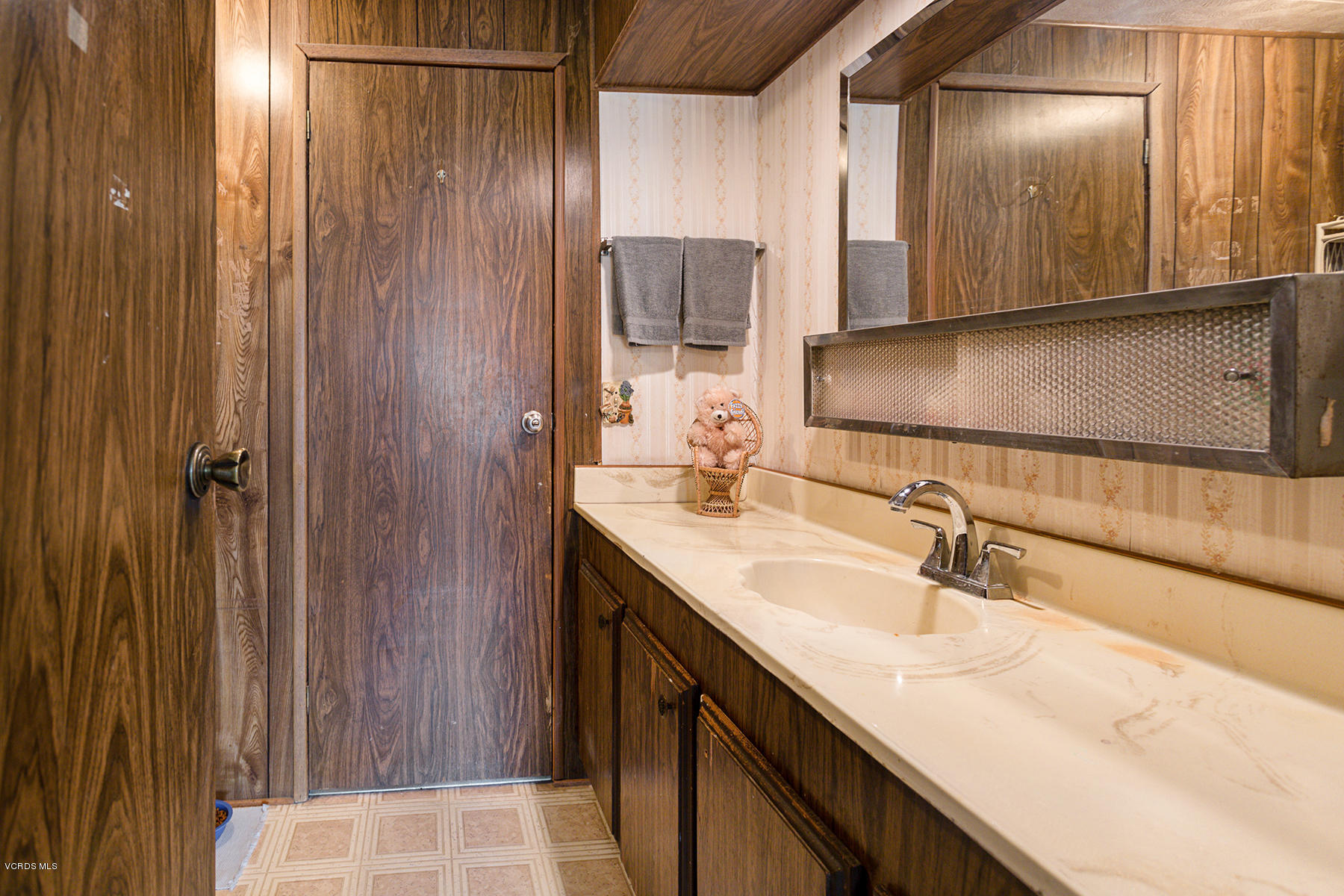 1550 Rory Lane, Unit 53 Simi Valley, CA 93063 - Photo 14 of 16 Rory23-mls