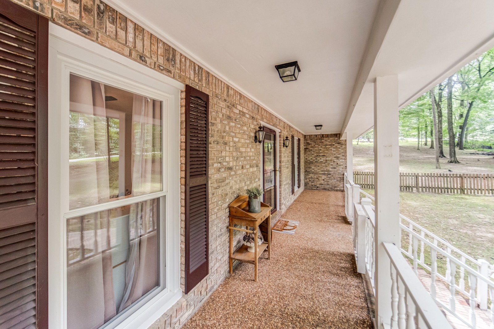 3733 Oakland Road Springfield, TN 37172 - Photo 3 of 43 a view of an entryway