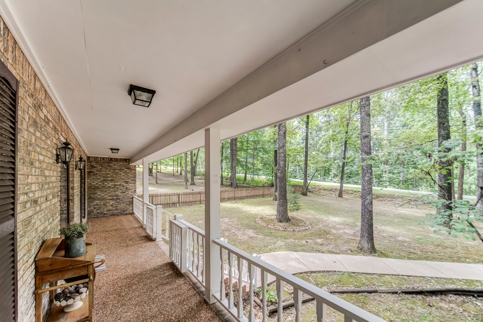 3733 Oakland Road Springfield, TN 37172 - Photo 4 of 43 a view of an entryway