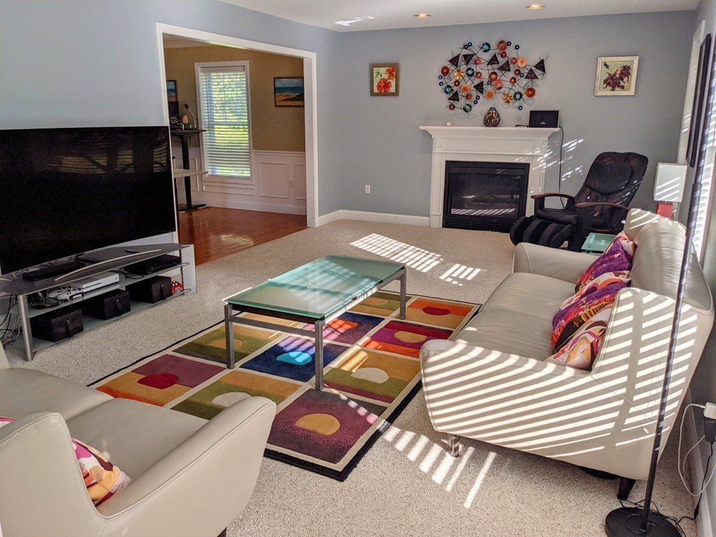 1 Mission Road, Unit 1 Chelmsford, MA 01863 - Photo 3 of 36