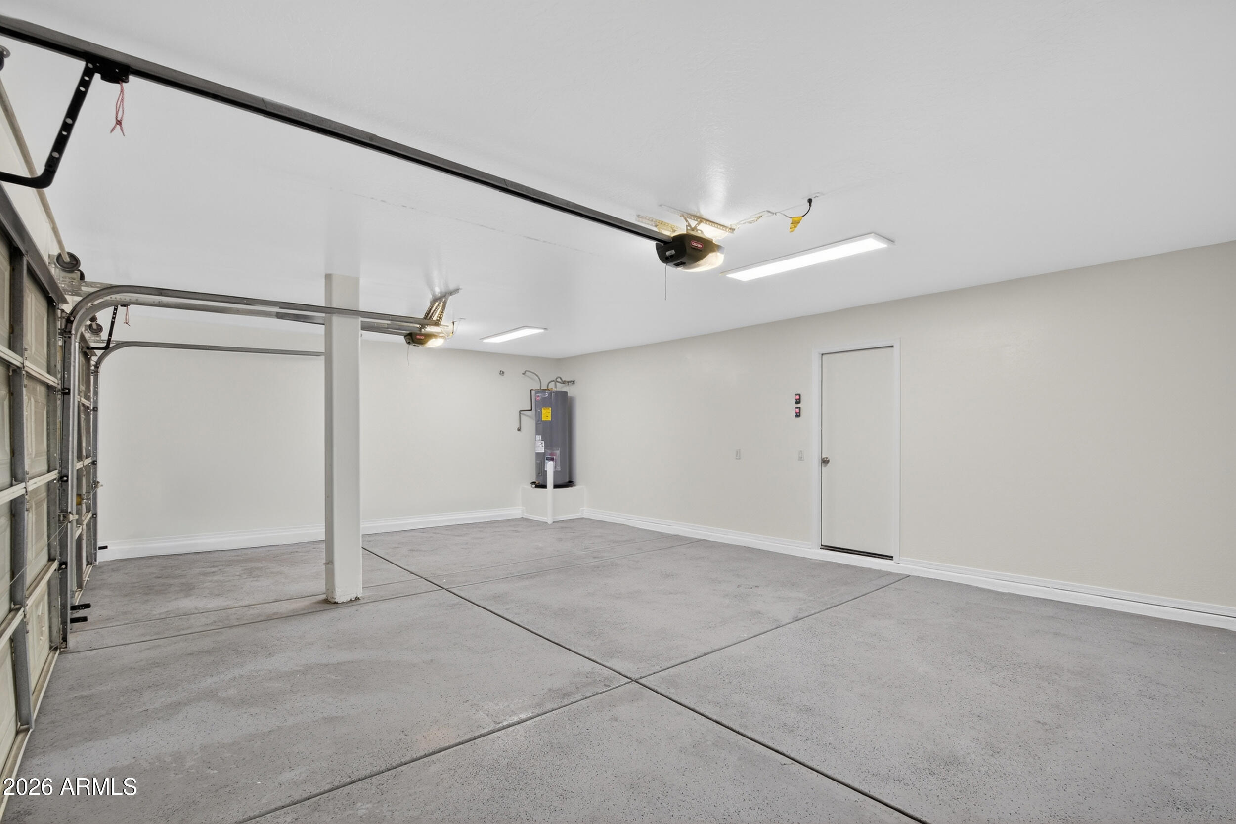 43620 West Cowpath Road Maricopa, AZ 85138 - Photo 22 of 60 Garage