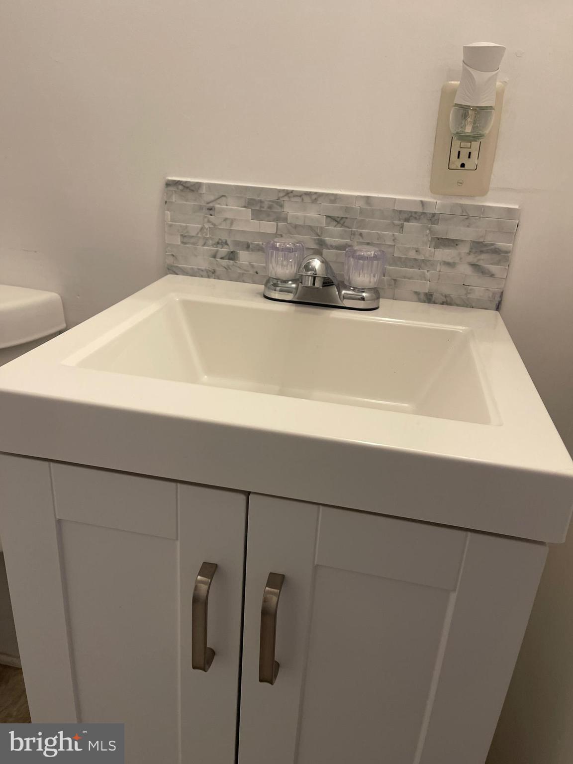 2013 Kelmore Road Dundalk, MD 21222 - Photo 11 of 19