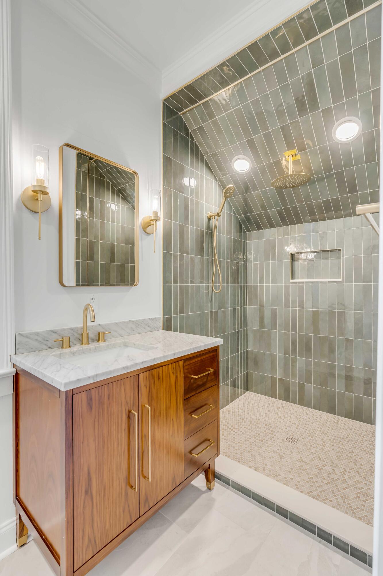 86 Beaufain Street, Unit A Charleston, SC 29401 - Photo 16 of 27 DSC08042