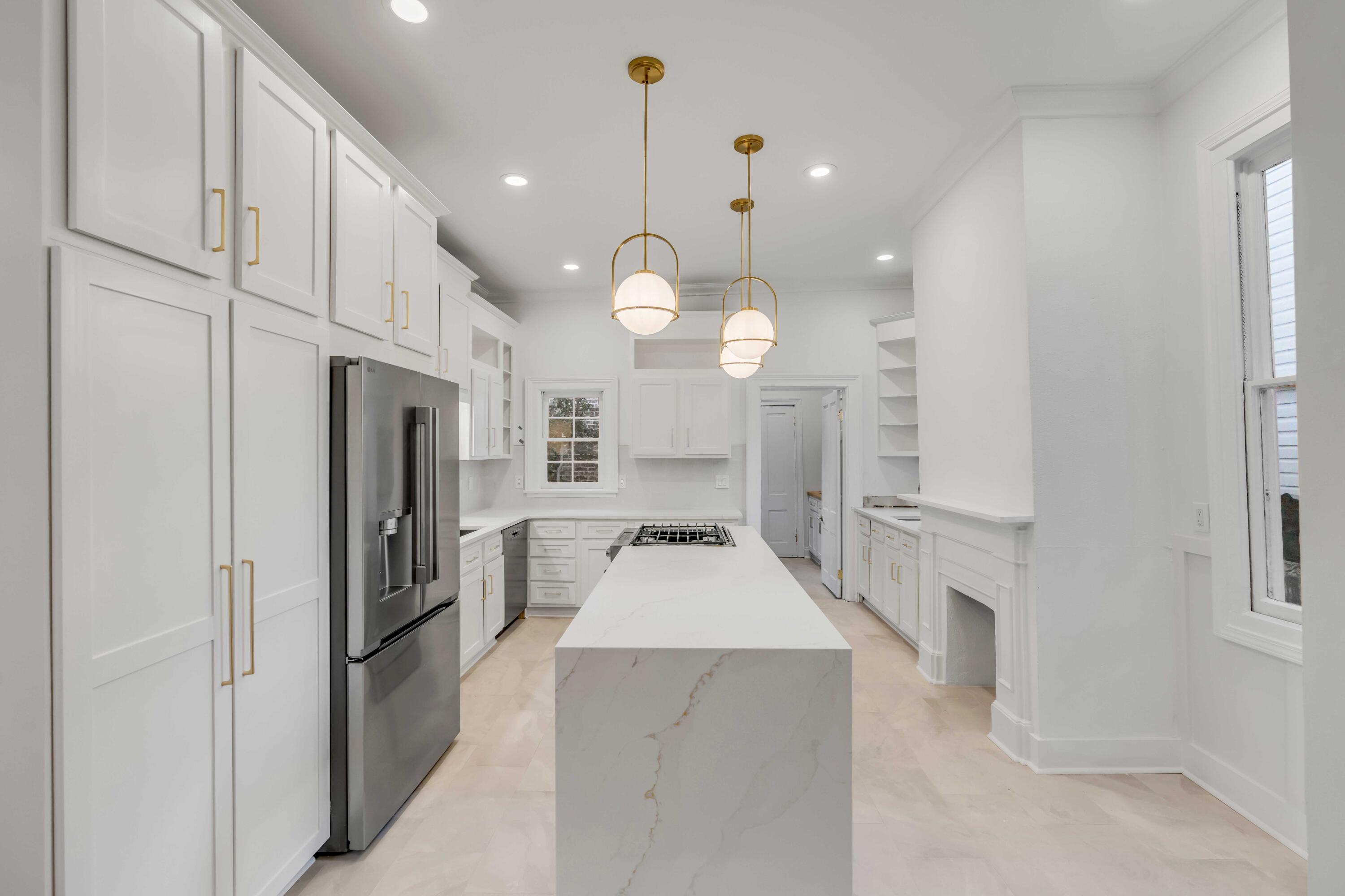 86 Beaufain Street, Unit A Charleston, SC 29401 - Photo 3 of 27 DSC08047