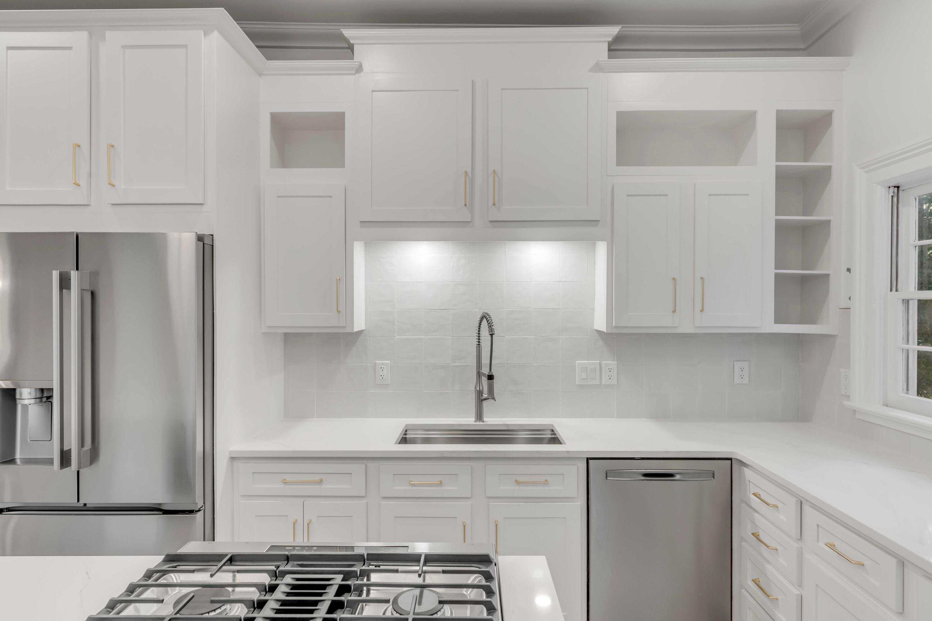 86 Beaufain Street, Unit A Charleston, SC 29401 - Photo 5 of 27 DSC08057